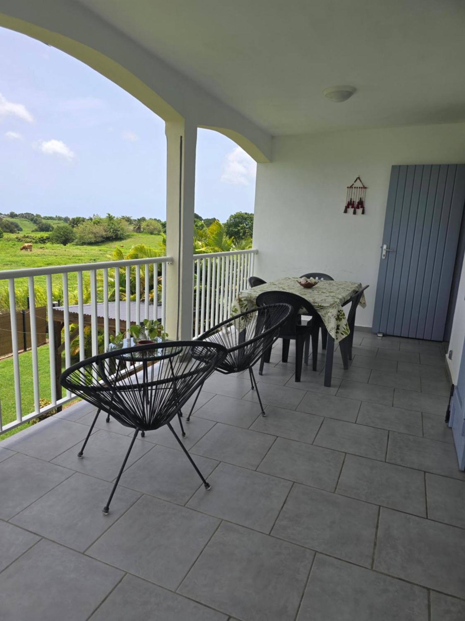 Maison Laurencia - Appartement De L'Etage Sainte-Anne  Eksteriør billede
