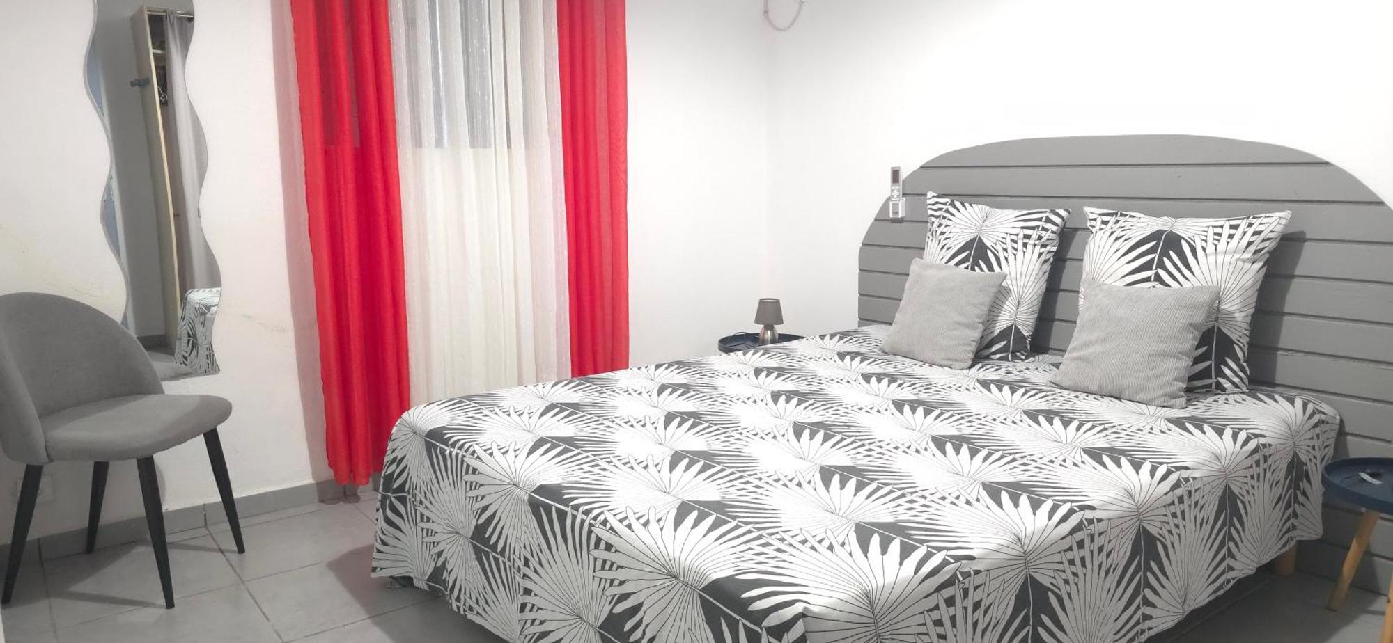 Maison Laurencia - Appartement De L'Etage Sainte-Anne  Eksteriør billede